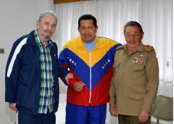 Os irmãos Castro e Hugo Chàvez