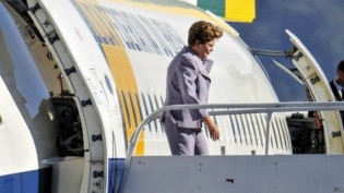 Dilma, sem dinheiro para voar...