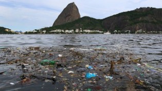 Precariedade da Vila, ‘merda’ na Baia da Guanabara e falta de segurança: Rio 2016 é fiasco internacional