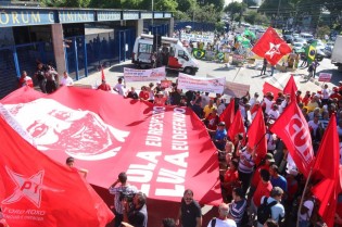 Esquerdas organizam reação para eventual prisão de Lula