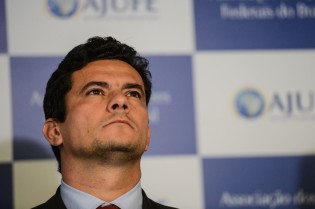 A terrível encruzilhada do juiz Sérgio Moro