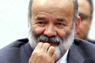 Condenado a 22 anos, João Vaccari estará livre com infame anistia