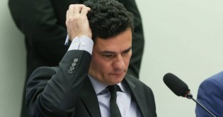 Em novo despacho, Moro diz que está pronto para julgar o caso do tríplex