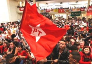 PT pretende retaliar eventual condenação de Lula, colocando campanha presidencial nas ruas