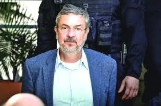 Sem alvará de soltura, Palocci retoma delação e revela ‘mensalinho’ de Lula