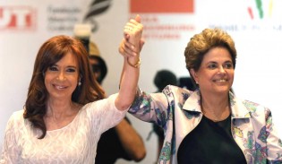 Argentinos conferem imunidade à Cristina
