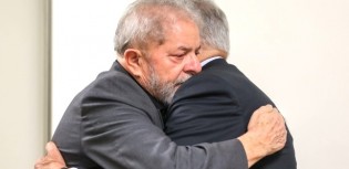 FHC cumpre a sua parte no acordo que fez com Lula
