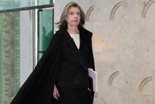 Cármen Lúcia detona pretensão de Lula: “A toga não é minha, a toga é do Brasil”