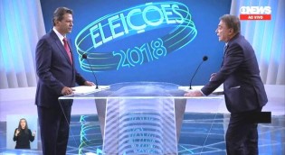 Álvaro Dias deixa o poste sem ação e o destrói completamente (Veja o Vídeo)