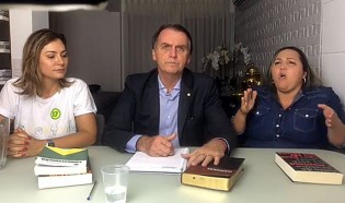 A atual Constituição deve ser mantida ou substituída?