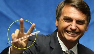 A caneta Bic de Bolsonaro é o novo símbolo anticorrupção