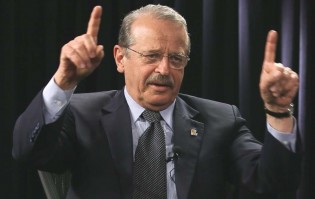 Tarso não aprende: "Allan Garcia deu um exemplo de dignidade com seu suicídio”