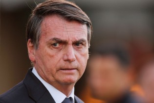 Bolsonaro publica texto nas redes sociais e esclarece a questão da Amazônia