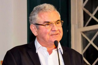 A ameaça grotesca do senador que vai presidir a CPI das Fake News
