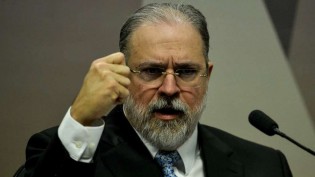 Curto e grosso, Augusto Aras manda um duro recado aos ministros do STF