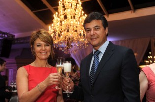 Ex-governador do PSDB, mulher e filho viram réus por lavagem de dinheiro