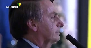 Bolsonaro: "Posso ser o homem mais importante da República, mas o homem do Brasil é Deus" (veja o vídeo)