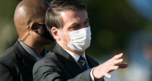 Bolsonaro afirma que irá zerar os impostos de medicamentos testados contra o coronavírus