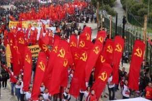 Pobres de espírito, esses tais "democratas" comunistas digitais!