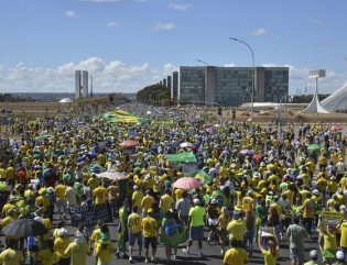 Marcha para Brasília: Censura, intimidação, pressão econômica e prisão de trabalhadores tem que acabar (veja o vídeo)