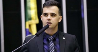 Deputado abre o jogo, expõe a impunidade a bandidos e a injustiça contra policiais (veja o vídeo)