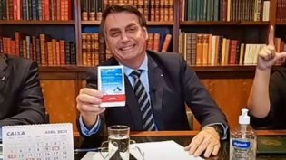 UOL faz enquete sobre atuação de Bolsonaro na pandemia e se dá mal