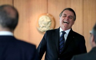 Hashtag da esquerda contra Bolsonaro demonstra quem são os verdadeiros “homofóbicos”