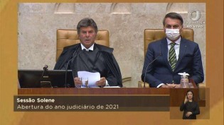 Macaco, olha o teu rabo... Que tal começar o combate ao obscurantismo pela própria casa, Excelência?