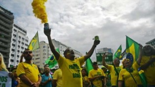 Olho vivo: Estão tramando para tirar o Brasil de você!