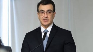 Novo chanceler chega fulminante, desmente "mídia do ódio" e confirma que China exportará ao Brasil