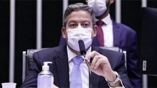 Câmara pega a oposição no contrapé e aprova mudança que impede o atraso no andamento dos projetos do governo