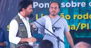 O desabafo e a promessa de Fábio Faria na presença de Jair Bolsonaro (veja o vídeo)