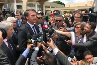 Imprensa militante começa a dar sinais de rendição