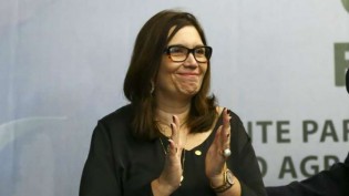O Globo tenta "incriminar" Bia Kicis e leva resposta fulminante
