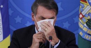 PSDB quer obrigar Bolsonaro a usar máscara. STF decide. E a corda…