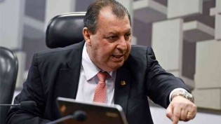 Aziz não confirma "racha" no "G7", mas admite: "Não quero convidar para jantar em casa"