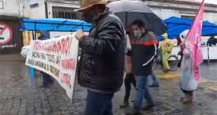 Internauta tira onda de manifestação esquerdista e Bolsonaro repercute: “Passeata foi com 6 pessoas e voltou com 4” (veja o vídeo)