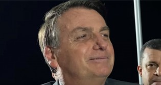 Bolsonaro volta a bater forte em CPI e detona opositores: “Ser acusado de corrupção pelo Renan Calheiros é brincadeira”! (veja o vídeo)