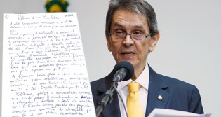 Direto da prisão, Roberto Jefferson não recua, escreve forte carta e mira o STF (veja a carta)