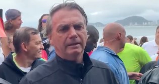 No litoral paulista, Bolsonaro leva apoiadores ao delírio, detonando narrativas de jornalistas (veja o vídeo)