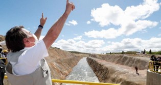 A promessa se cumprindo.. "O Sertão vai virar mar" (veja o vídeo)