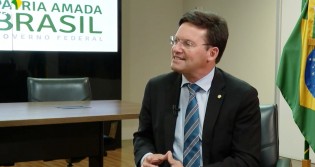 Governo dobra auxílio da conta de luz e vai aliviar o bolso de quase 24 milhões de famílias brasileiras (veja o vídeo)
