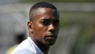 Em melancólico fim de carreira, Robinho é condenado por estupro, mas não deve cumprir a pena