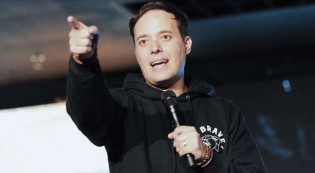 “Mais fácil expulsar demônio do que convencer petista que Lula é ladrão”, detona pastor André Valadão (veja o vídeo)