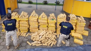 Em menos de uma hora, PRF dá mais de R$ 100 milhões em prejuízo ao crime organizado (veja o vídeo)