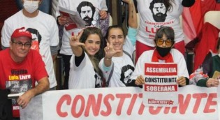Golpe à vista: Ala do PT defende que Lula convoque uma Assembleia Constituinte se for eleito