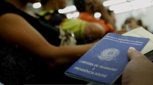 AO VIVO: Desemprego no Brasil cai abaixo de 10% pela 1ª vez desde o início de 2016 (veja o vídeo)