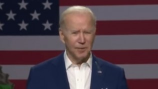 Em resposta a Suprema Corte dos EUA, Biden assina decreto para proteger acesso ao aborto