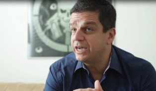 “Tem gente louca que acha que se combate o crime só com ações sociais, não é verdade”, afirma ex-capitão do BOPE (veja o vídeo)