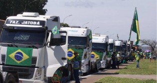 Vai ser gigante! Caminhoneiros começam a chegar a Brasília e prometem ocupar todo o país! (veja o vídeo)